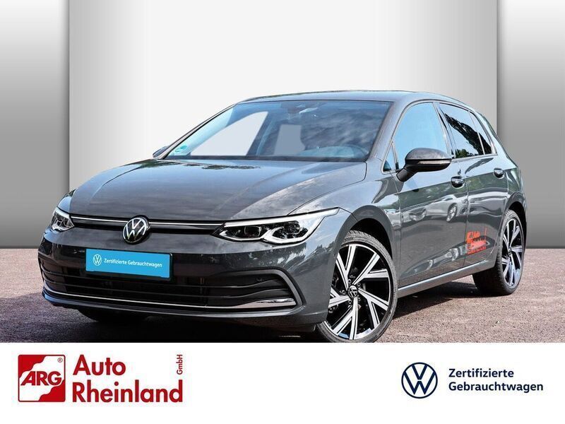 Grau Gebraucht 2024 VW Golf VIII Move Limousine | 24.441 € (Guter Preis) - Bild 1/4