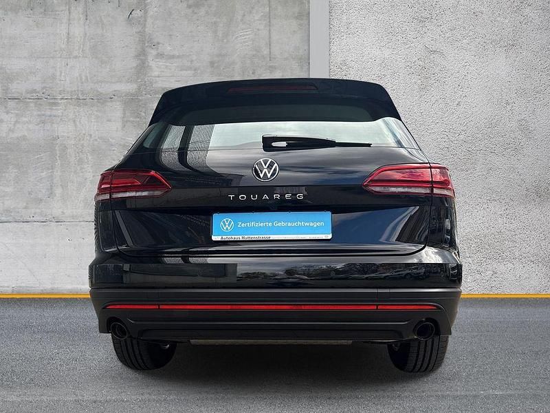Gebraucht VW Touareg Basis 231 PS (169 kW) 2023 Außenfarbe: SUV