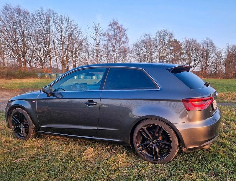 Gebraucht Audi A3 S-Line 122 PS (89 kW) 2012 Grau Kleinwagen