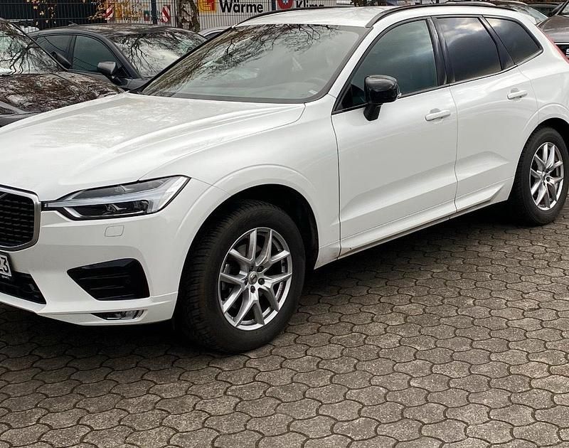 Gebraucht Volvo XC60 R-Design 190 PS (139 kW) 2019 Weiß SUV