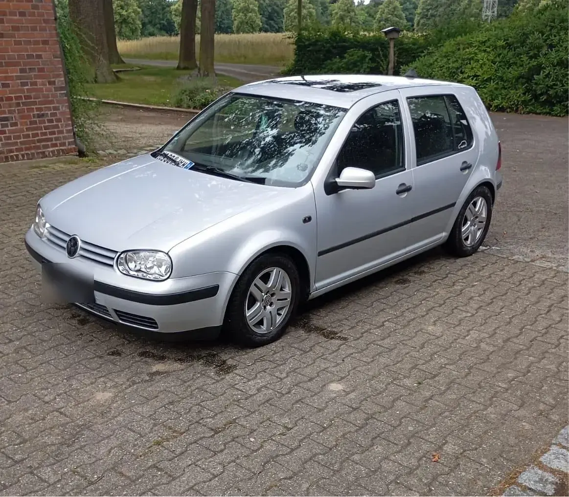 Gebraucht VW Golf IV 101 PS (74 kW) 1999 Silber Kleinwagen