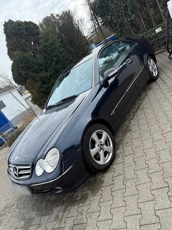 Gebraucht Mercedes CLK320 310 PS (228 kW) 2003 Blau Coupé