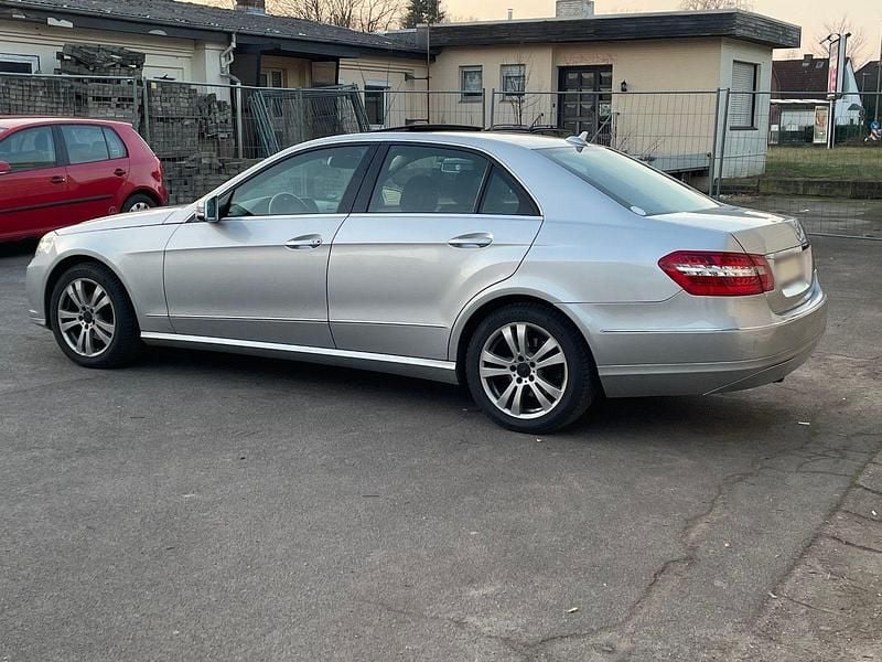 Brugt Mercedes E220 170 HK (125 kW) 2012 Grå Sedan