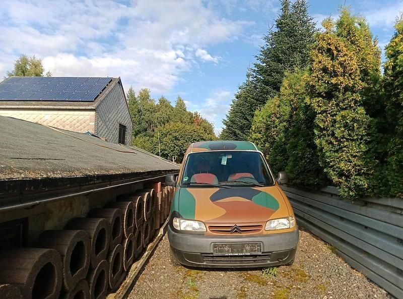 Andere farben Gebraucht 2000 Citroën Berlingo Van / Kleinbus | 920 € - Bild 1/4