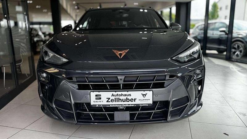 Second-hand Cupra Terramar 150 CP (110 kW) 2025 Gri SUV