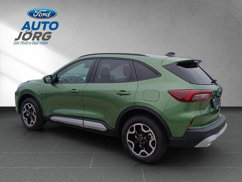 Neu Ford Kuga Active 242 PS (177 kW) 2025 Grün SUV