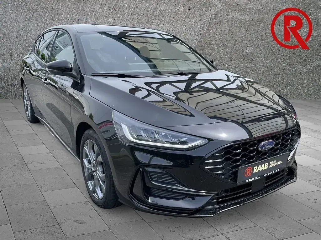 Gebraucht Ford Focus ST-Line 155 PS (114 kW) 2023 Agate black Limousine