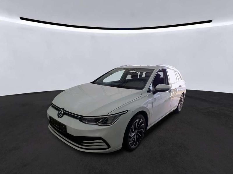 Weiß Gebraucht 2022 VW Golf VIII Life Kombi | 17.400 € (Fairer Preis) - Bild 1/4