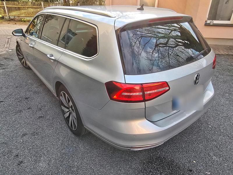 Gebraucht VW Passat Alltrack Highline 239 PS (175 kW) 2015 Silber Kombi