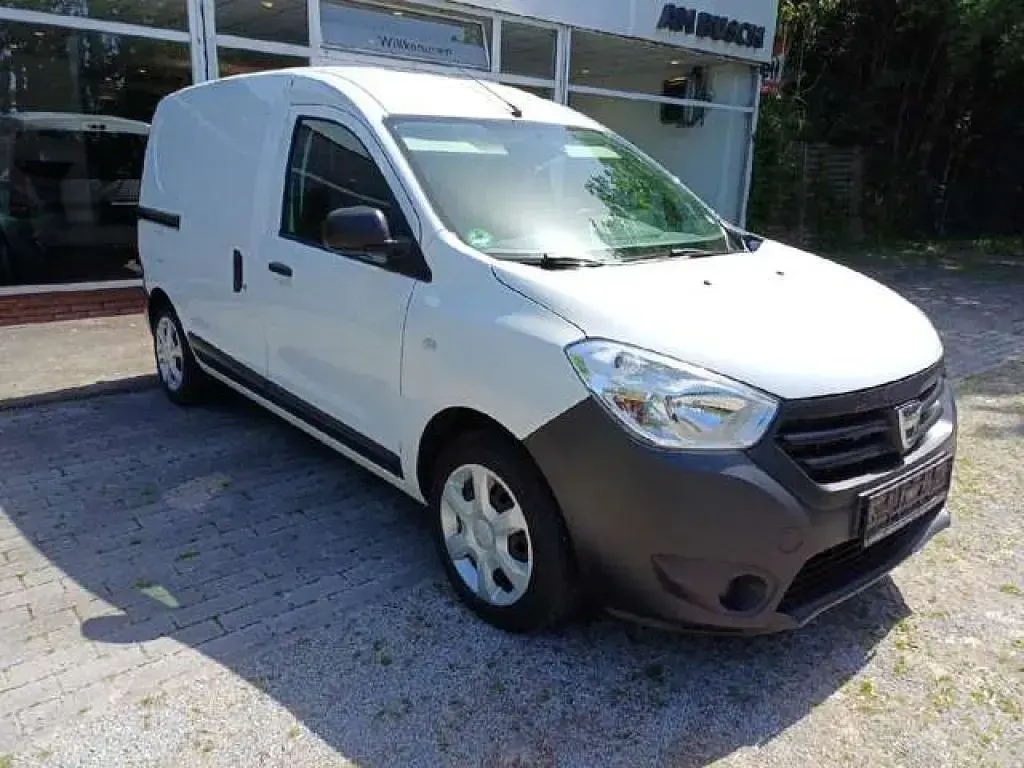 Gebraucht Dacia Dokker Express Ambiance 83 PS (61 kW) 2015 Gletscherweiss Van