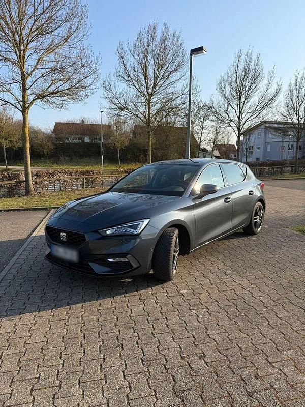 Gebraucht Seat Leon FR 150 PS (110 kW) 2020 Grau Limousine