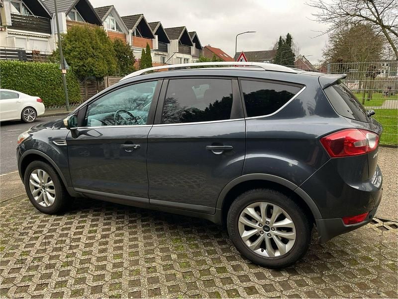 Gebraucht Ford Kuga 140 PS (102 kW) 2010 SUV