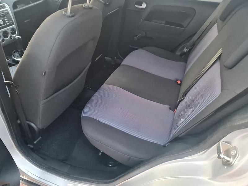 Gebraucht Ford Fusion 80 PS (58 kW) 2008 Grau Kleinwagen