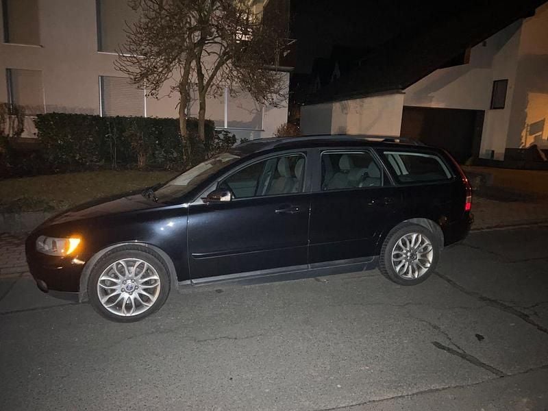 Schwarz Gebraucht 2007 Volvo V50 Kombi | 2.300 € (Superpreis) - Bild 1/2