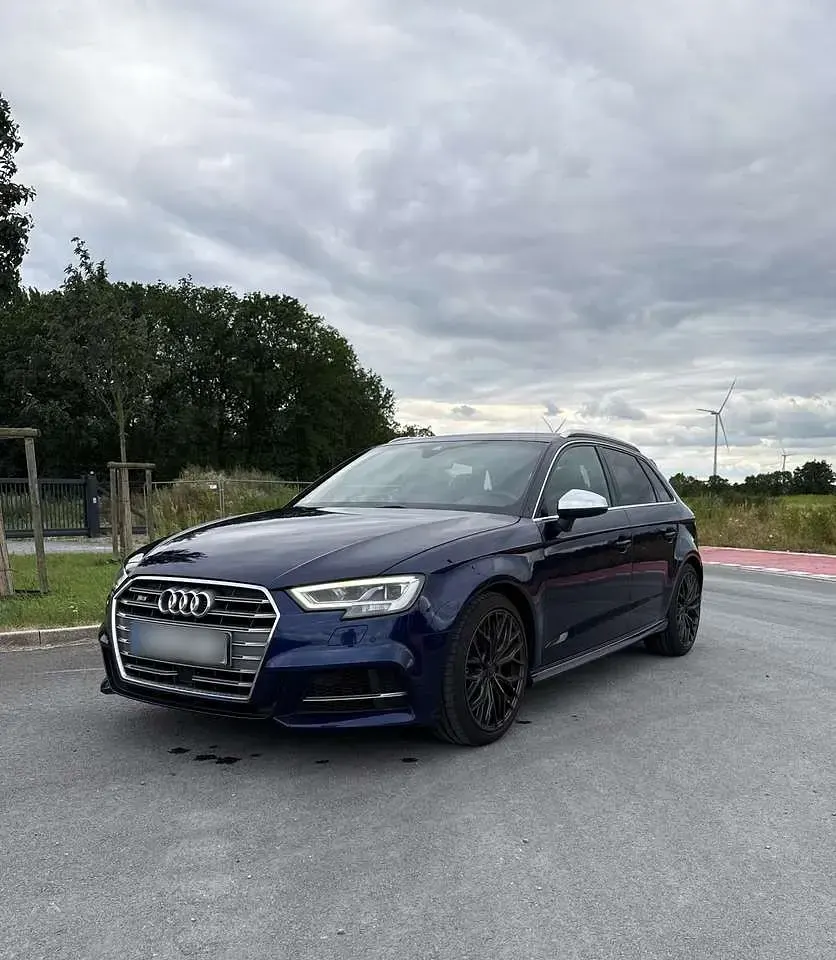 Gebraucht Audi S3 Premium 300 PS (220 kW) 2019 Blau Limousine