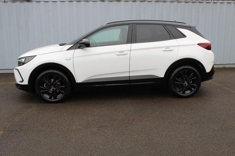 Gebraucht Opel Grandland X 131 PS (96 kW) 2024 Weiß SUV
