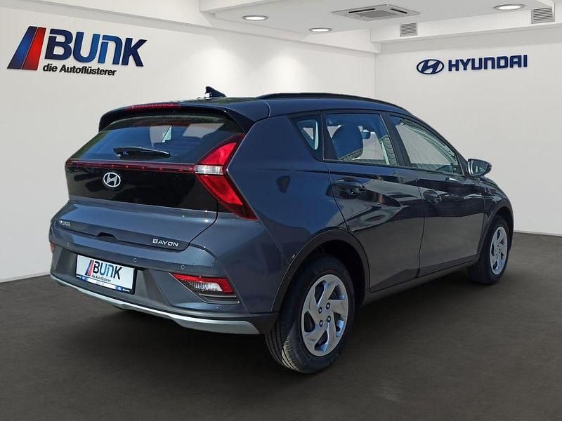 Neu Hyundai Bayon Select 101 PS (74 kW) 2025 Aurora grey SUV
