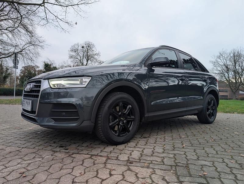 Grün Gebraucht 2017 Audi Q3 SUV | 13.000 € (Guter Preis) - Bild 1/4