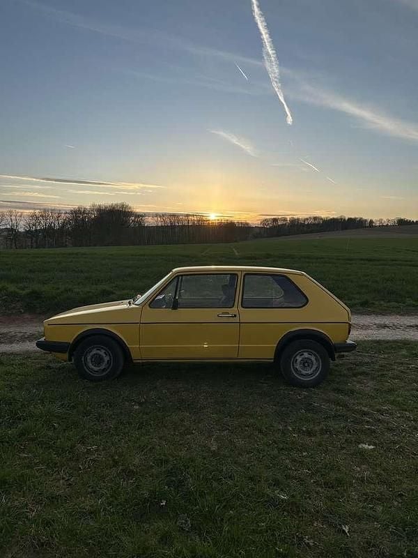 Second-hand VW Golf 53 CP (38 kW) 1982 Galben Coupe