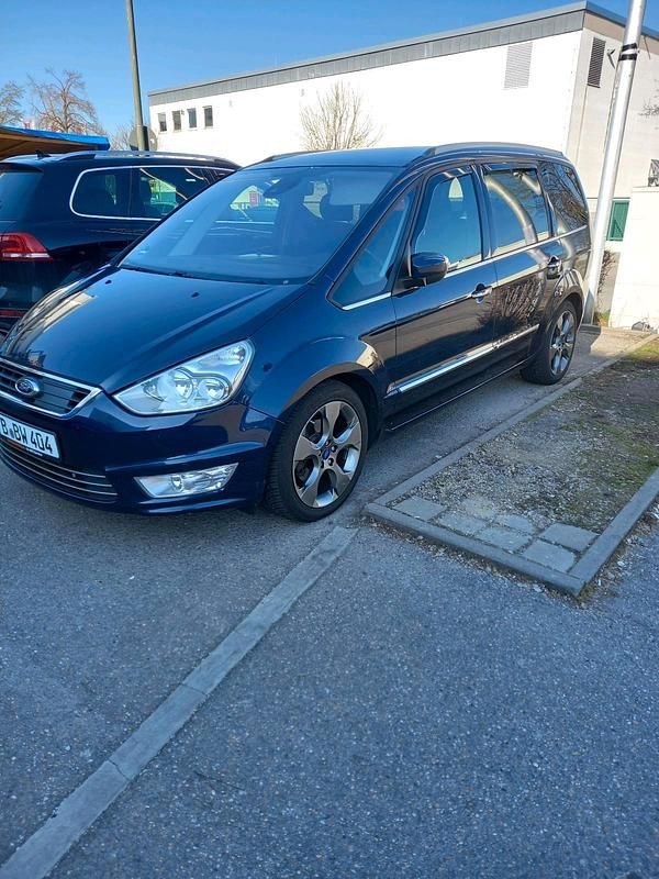 Blau Gebraucht 2011 Ford Galaxy Van / Kleinbus | 4.999 € (Superpreis) - Bild 1/4