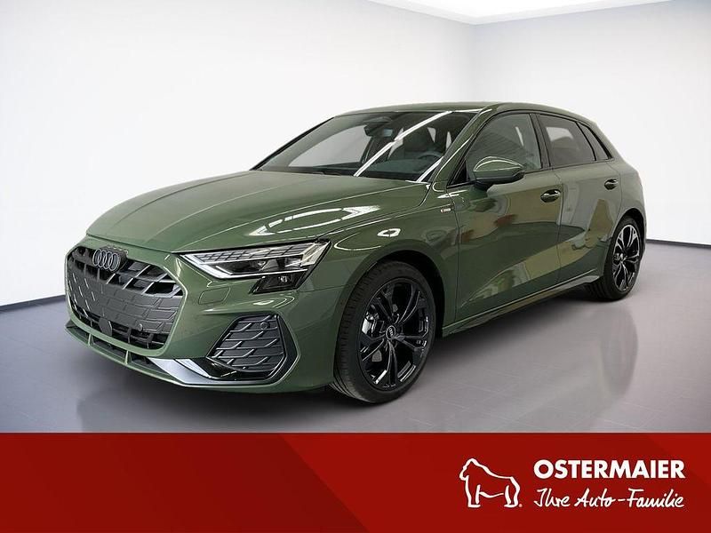 Distriktgrün metallic Gebraucht 2025 Audi A3 S-Line Limousine | 38.900 € - Bild 1/4