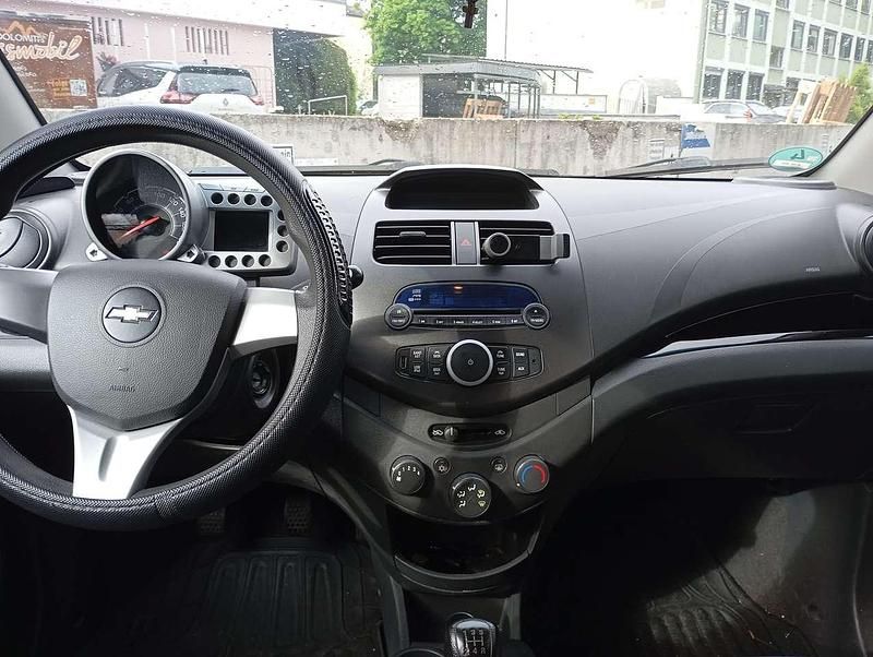 Weiß Gebraucht 2012 Chevrolet Spark LS Kleinwagen | 1.500 € (Guter Preis) - Bild 1/4