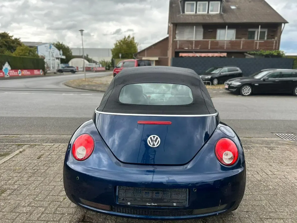 Gebraucht VW Beetle Cabriolet 105 PS (77 kW) 2008 Blau Cabrio