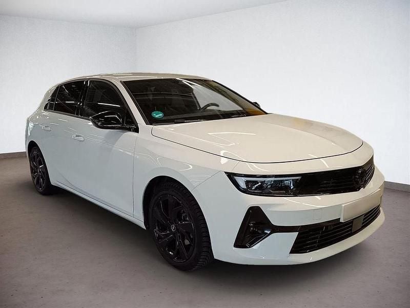 Gebraucht Opel Astra S 131 PS (96 kW) 2024 Weiß Limousine