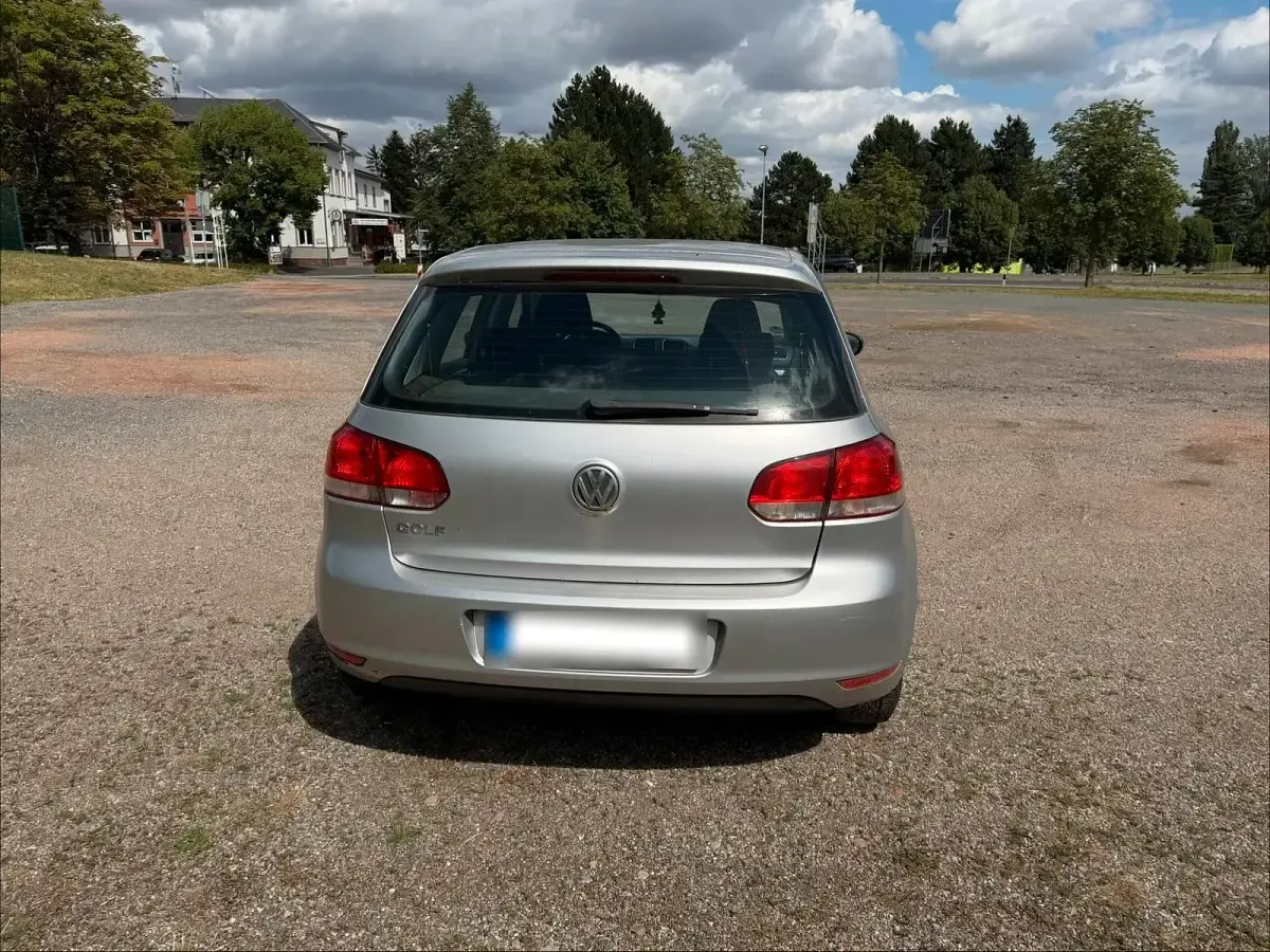 Gebraucht VW Golf VI 80 PS (58 kW) 2009 Silber Kleinwagen