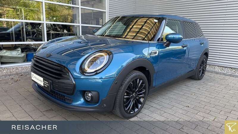 Island blue metallic Gebraucht 2022 Mini One D Clubman Kombi | 23.490 € (Teuer) - Bild 1/4