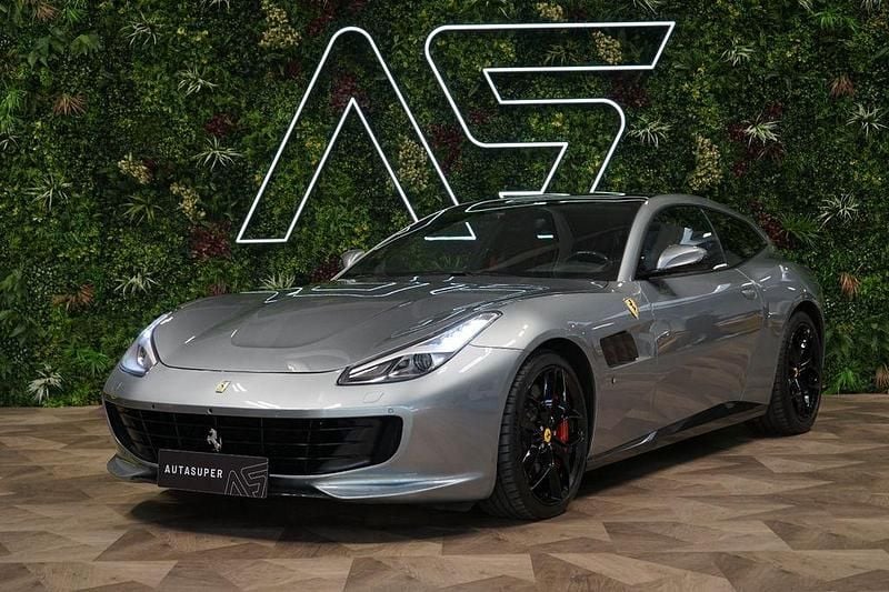 Second-hand Ferrari GTC4Lusso 610 CP (448 kW) 2017 Gri Break