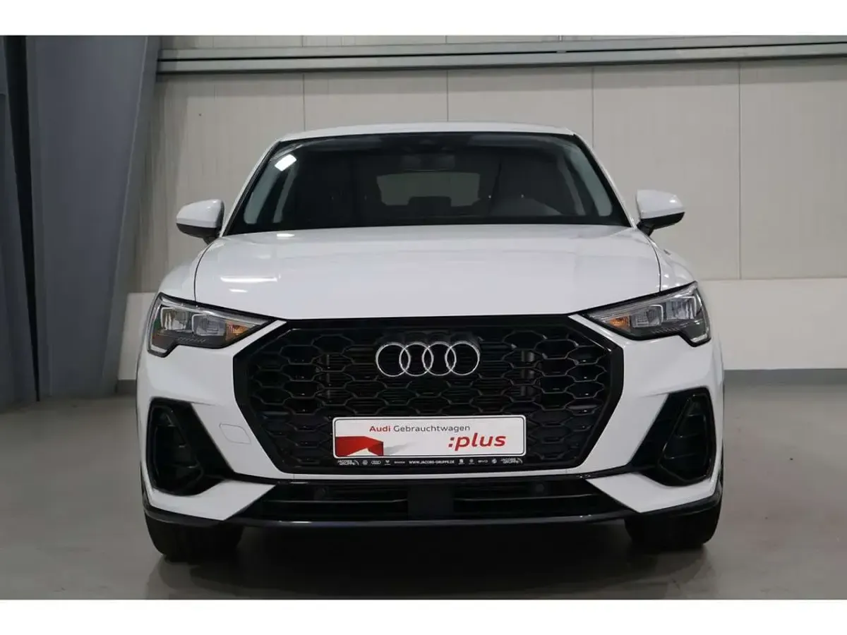 Gebraucht Audi Q3 Sportback S-Line 150 PS (110 kW) 2025 Weiß SUV