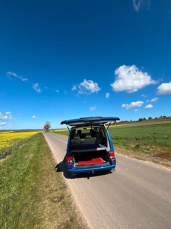 Usata VW Caravelle 2004 Blu Furgone