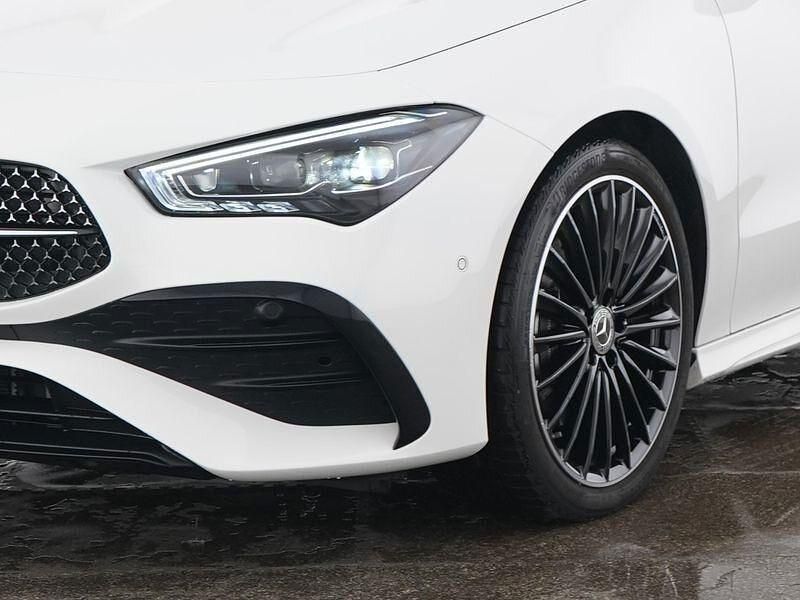 Gebraucht Mercedes CLA200 AMG line 163 PS (119 kW) 2025 Weiß Coupé