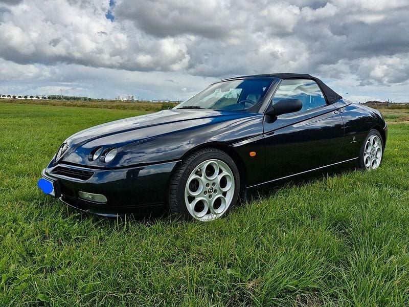 Schwarz Gebraucht 2001 Alfa Romeo Spider Cabrio | 3.500 € (Guter Preis) - Bild 1/4