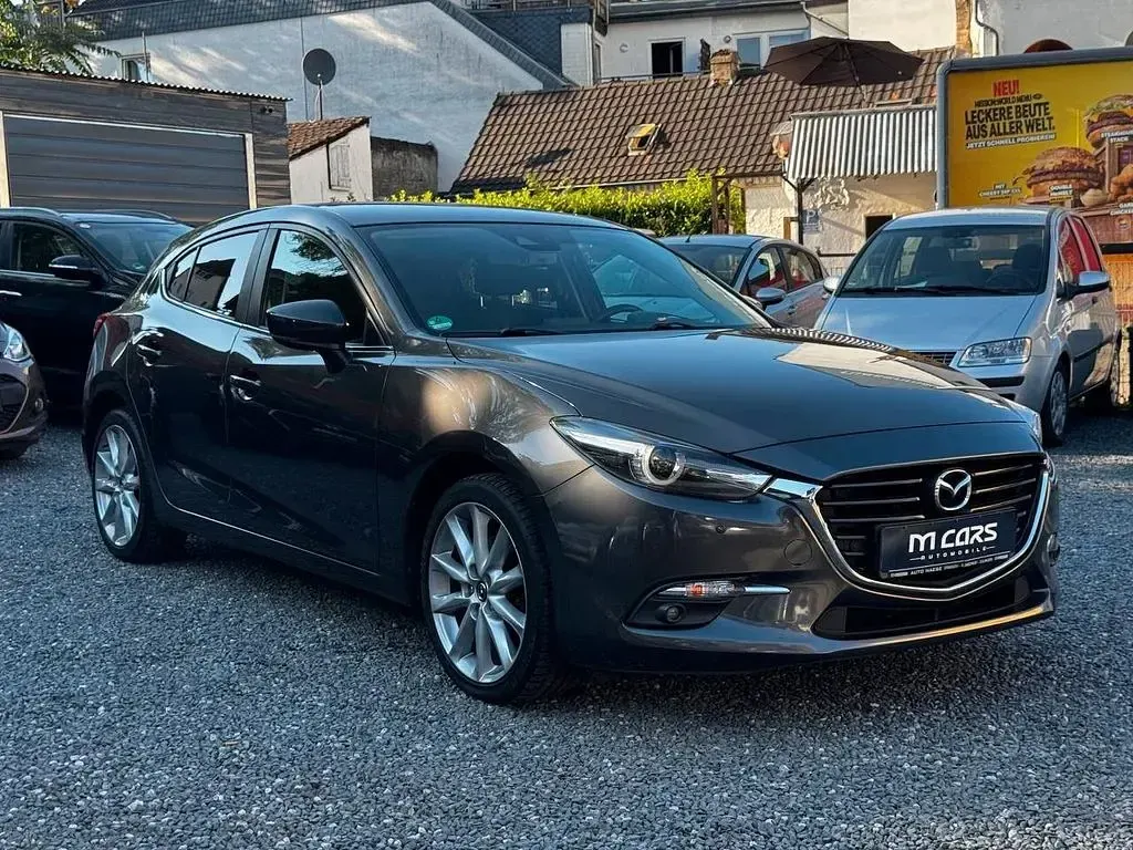 Gebraucht Mazda 3 Sports-Line 120 PS (88 kW) 2017 Grau Limousine