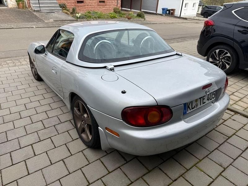 Gebraucht Mazda MX5 110 PS (80 kW) 2000 Silber Cabrio