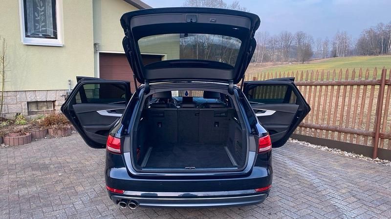 Gebraucht Audi A4 S-Line 198 PS (145 kW) 2016 Blau Kombi