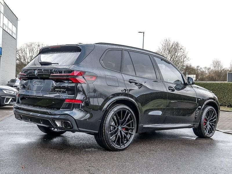 Second-hand BMW X5 Performance 352 CP (258 kW) 2025 Negru SUV