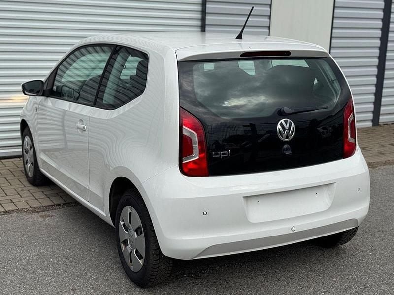 Weiß Gebraucht 2015 VW up! Kleinwagen | 5.490 € (Fairer Preis) - Bild 1/4