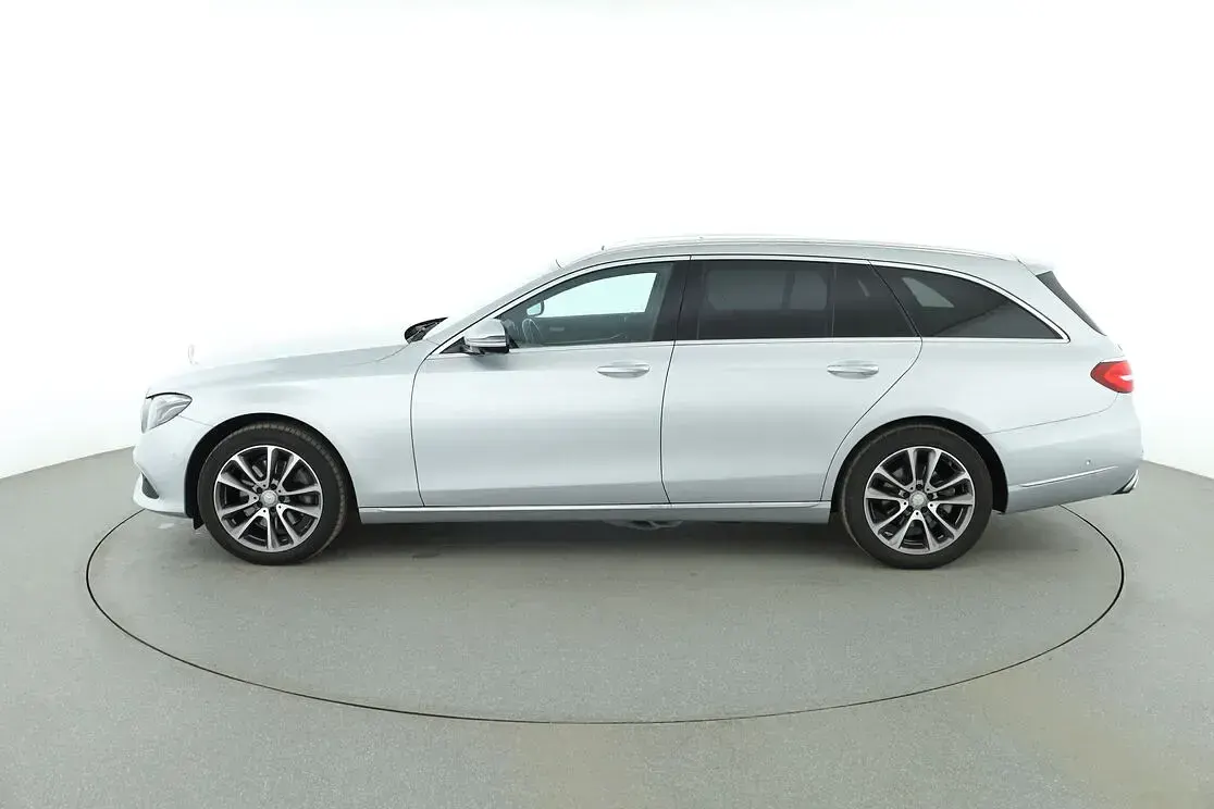 Gebraucht Mercedes E220 Exclusive 194 PS (142 kW) 2018 Grau Kombi