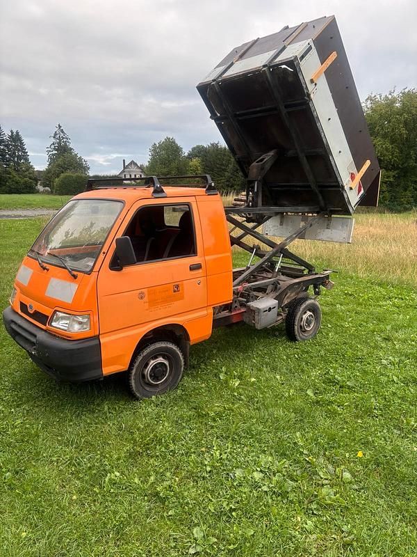 Orange Gebraucht 2003 Piaggio Porter Van / Kleinbus | 2.500 € - Bild 1/4
