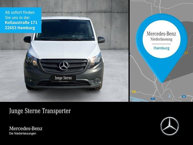 Weiß Gebraucht 2021 Mercedes Vito Van / Kleinbus | 24.978 € - Bild 1/4