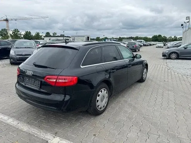 Gebraucht Audi A4 Ambiente 150 PS (110 kW) 2013 Schwarz Kombi