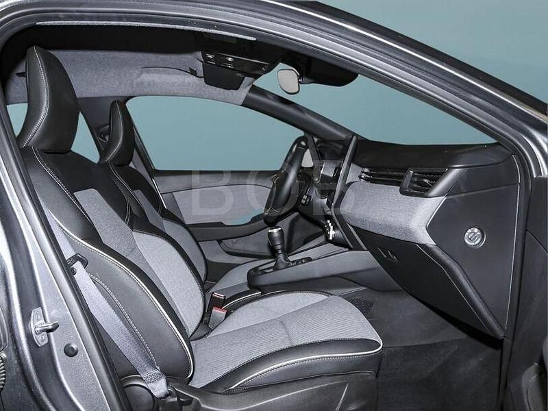 Gebraucht Renault Clio V Techno 90 PS (66 kW) 2025 Grau Kleinwagen