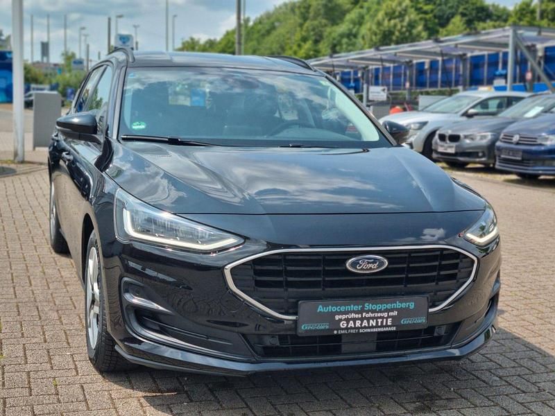 Gebraucht Ford Focus Cool & Connect 125 PS (91 kW) 2022 Schwarz Kombi