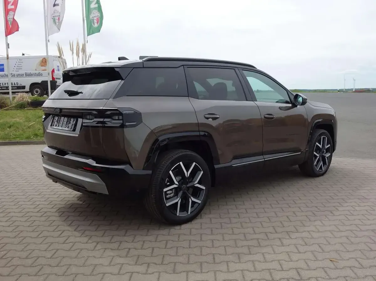 Gebraucht Jeep Compass 156 kW (213 PS) 2026 Amazonia green SUV