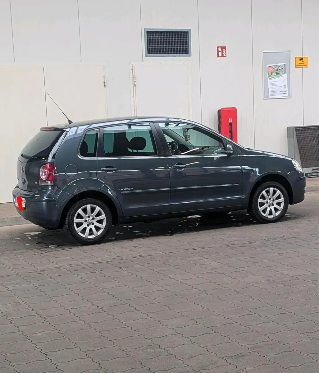 Gebraucht VW Polo 105 PS (77 kW) 2008 Grau Kleinwagen