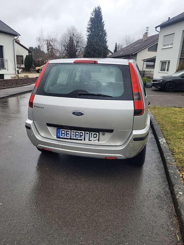 Gebraucht Ford Fusion 80 PS (58 kW) 2004 Kleinwagen