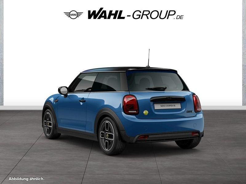 Gebraucht Mini Cooper SE Hatch 135 kW (184 PS) 2022 Blau Kleinwagen